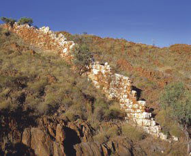 China Wall - Accommodation Cairns 0