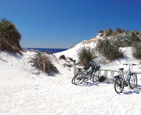 Little Parakeet Bay - Accommodation Cairns 0