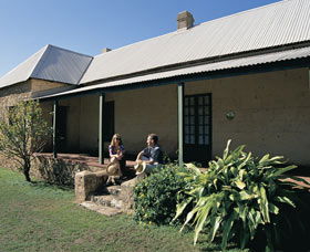 Cliff Grange - Accommodation Cairns 0