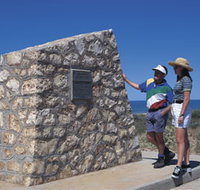 Potshot Monument - Accommodation Cairns