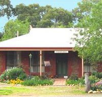 Stacey Studio Gallery  Almond Grove BB - Accommodation Cairns
