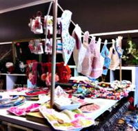 Under The Oak Handmade Gallery and Gifts - Accommodation Cairns