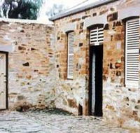 Police Lockup And Stables - Accommodation Cairns