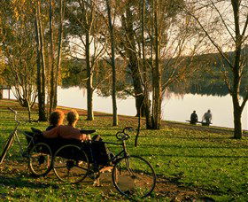Weston Park - Accommodation Cairns 0