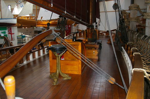 Bass & Flinders Centre - Accommodation Cairns 1