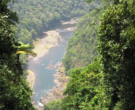 Flying Fish Point QLD Accommodation Cairns