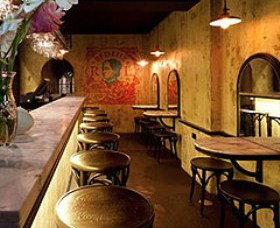 Red Lily Cocktail Bar - Accommodation Cairns 0