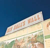 Ben Hall Wall - Accommodation Cairns
