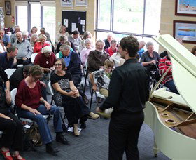 Artists On Parade Art Gallery - Accommodation Cairns 2