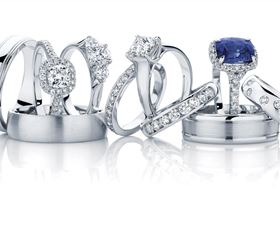 Larsen Jewellery - Accommodation Cairns 0