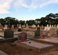 Langhorne Creek Cemetery - Accommodation Cairns