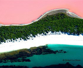 Lake Hillier - Accommodation Cairns 0