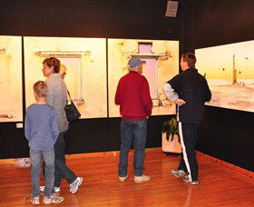 John Murray Art Gallery - Accommodation Cairns 2