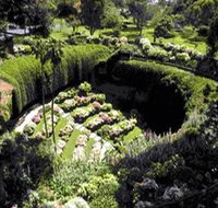 Umpherston Sinkhole - Accommodation Cairns