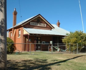 Whitton Courthouse And Historical Museum - Accommodation Cairns 0