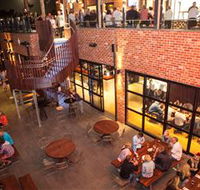 American Hotel - Accommodation Cairns