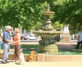 Royal Doulton Hankinson Memorial Fountain - Accommodation Cairns 1