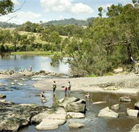 Polly McQuinns - Accommodation Cairns