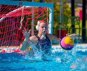 WAVES - Accommodation Cairns 3