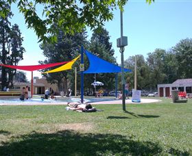 Manuka Pool - Accommodation Cairns 1