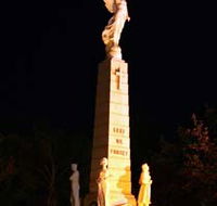 Cenotaph and Memorial Gates - Accommodation Cairns