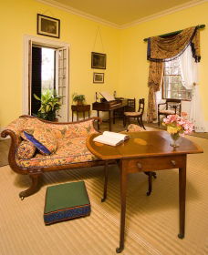 Canberra ACT Accommodation Cairns