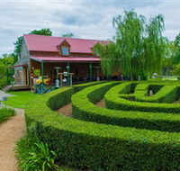 Amazement Farm and Fun Park / Cafe and Farmstay Accommodation - Accommodation Cairns