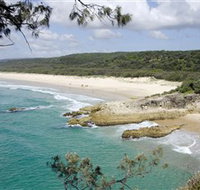 Main Beach North Stradbroke Island - Accommodation Cairns