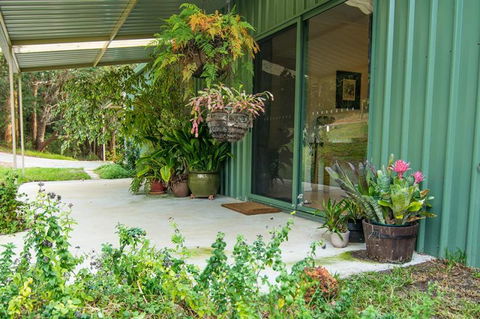 Karrak Reach Forest Retreat - Accommodation Cairns 3
