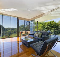 Glass On Glasshouse - Accommodation Cairns