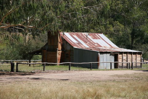 Australis 4WD Adventures - Accommodation Cairns 2