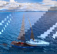 2 Night Small Group Whitsundays Sailing Adventure Aboard Mandrake - Accommodation Cairns
