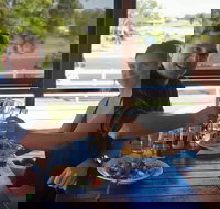 Queensland Country Pub Crawl by Helicopter - Accommodation Cairns