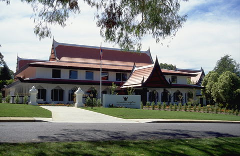 Embassy Drive - Accommodation Cairns 1