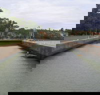 Lock 4 - Accommodation Cairns