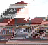 Merredin Town Hall - Accommodation Cairns