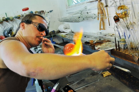 Alan Ussher Glassblowing Studio - Accommodation Cairns 0