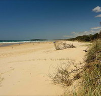 Tallow Beach - Accommodation Cairns