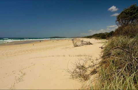 Tallow Beach - Accommodation Cairns 0
