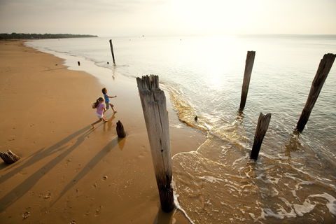 Cowes - Accommodation Cairns 0