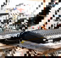 Apollo Bay Radio 87.6 FM - Accommodation Cairns