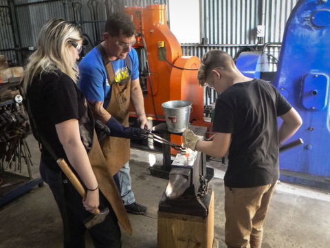 Tharwa Valley Forge - Accommodation Cairns 1