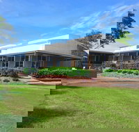 Beresfield Golf Mini Golf and FootGolf Course - Accommodation Cairns