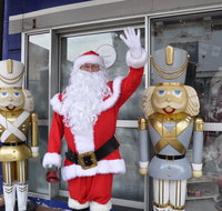 Mrs Claus and Santa - Accommodation Cairns
