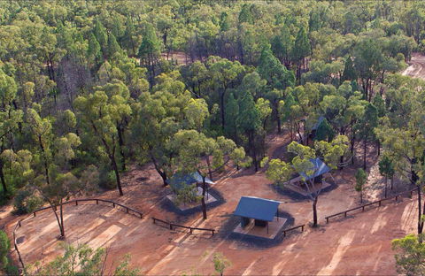 Salt Caves Picnic Area - Accommodation Cairns 0