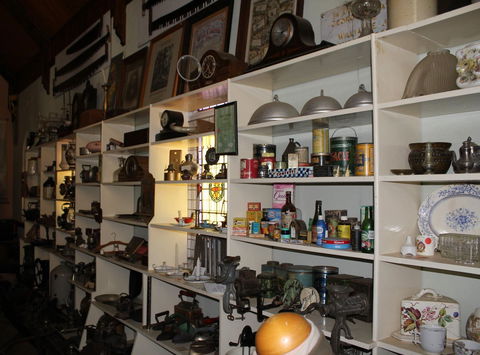 Batlow Historical Society - Accommodation Cairns 1