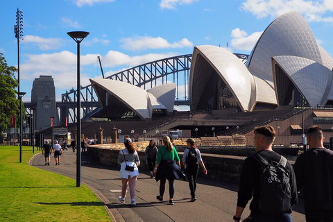 Quay People: Sydney Harbour Walking Tour With Coffee - Accommodation Cairns 3