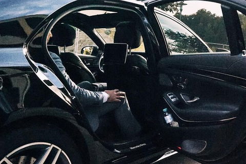 Departure Private Transfers: Adelaide To Adelaide Airport ADL In Business Car - Accommodation Cairns 4