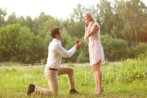 Romance Cruise + Scenic Tour + Beer Tasting + 3 Course Lunch + Hamper - Accommodation Cairns 0