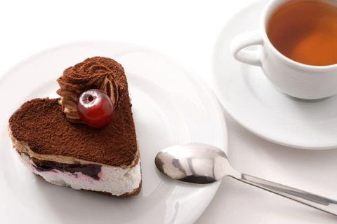 Romance Cruise + Scenic Tour + Beer Tasting + 3 Course Lunch + Hamper - Accommodation Cairns 1